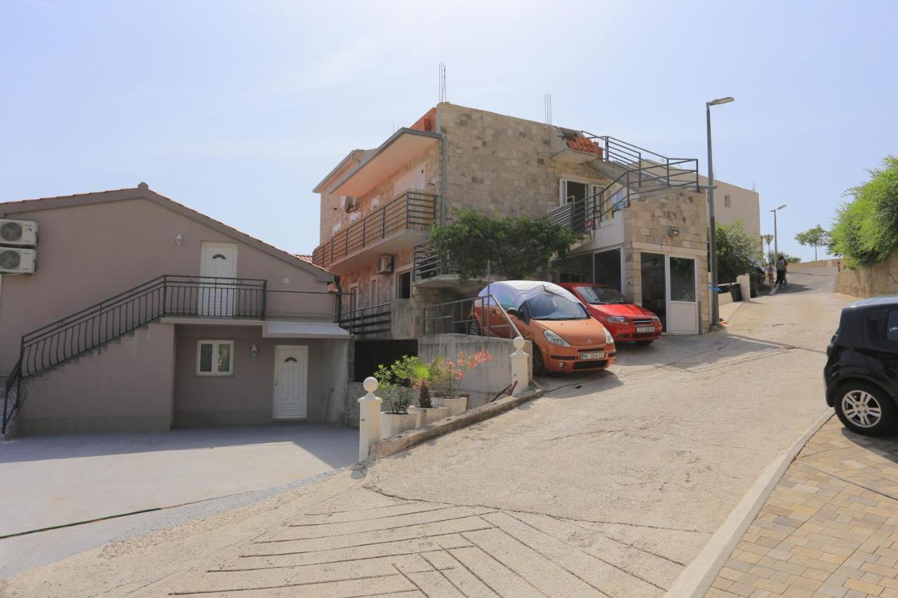 Apartments With A Parking Space Brela, Makarska - 789 外观 照片